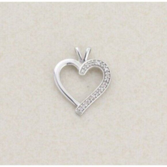 Pendant Only 10k White Gold Diamond Heart Pendant - Picture 1 of 7